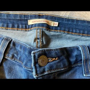 Levi’s 535 Super Skinny size: 32